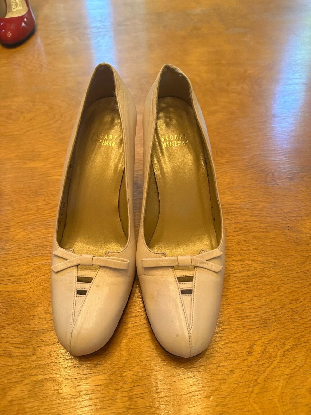 Stuart Weitzman low pumps with bow detail